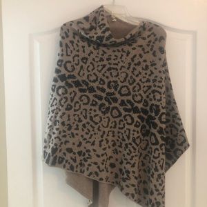 Leopard poncho
